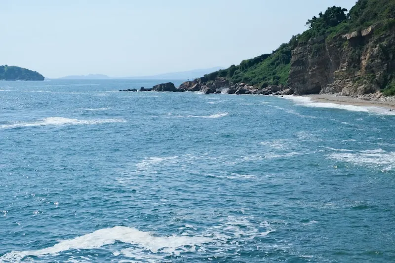 Laohutan Beach