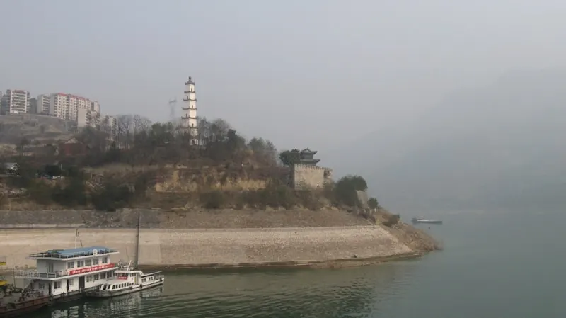 Tongluxia Gorge